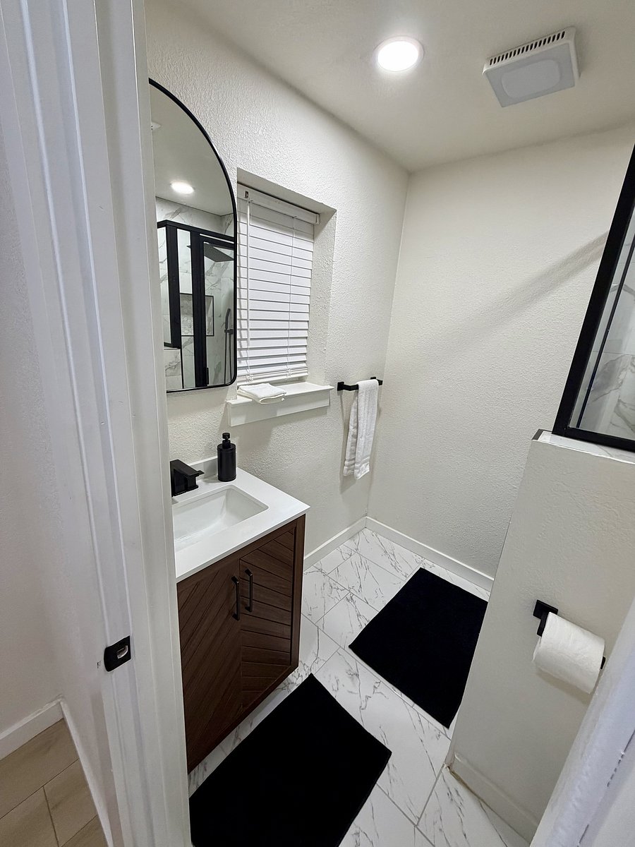 Furnished Finder property 1052514_1 photo 15