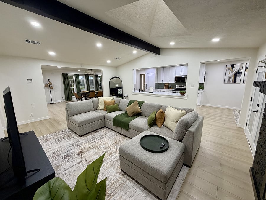 Furnished Finder property 1052514_1 photo 2