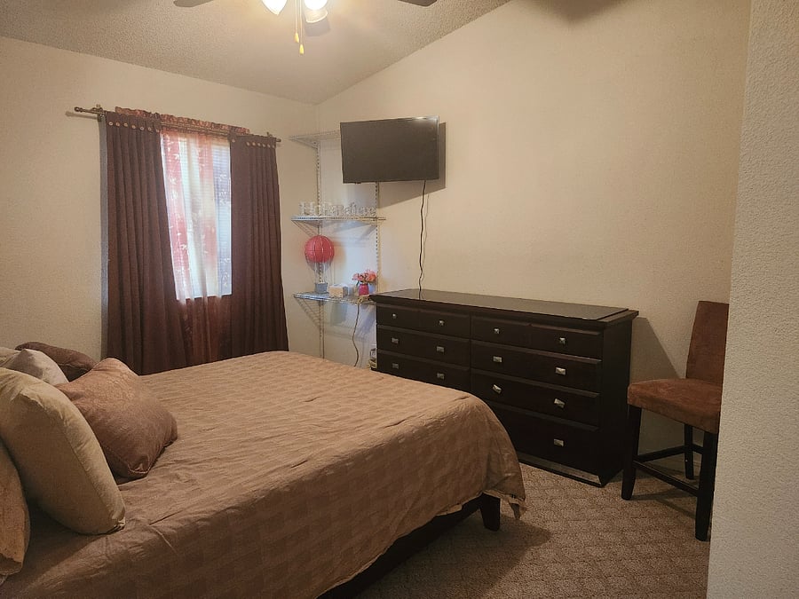 Furnished Finder property 1052547_1 photo 13