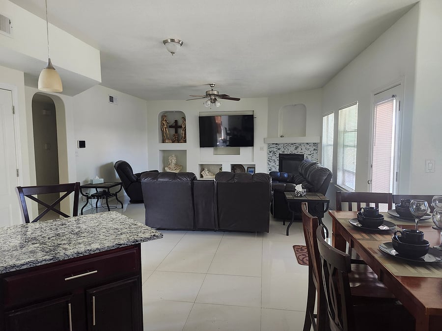 Furnished Finder property 1052547_1 photo 30