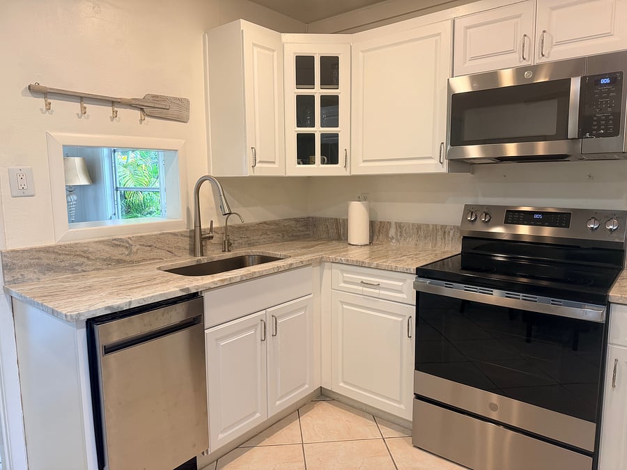 Furnished Finder property 1052548_1 photo 5