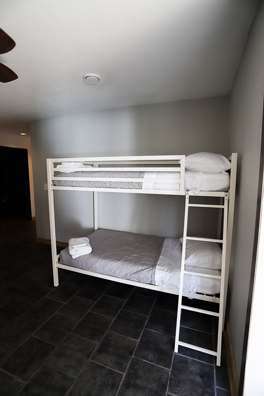 Furnished Finder property 1052552_1 photo 36