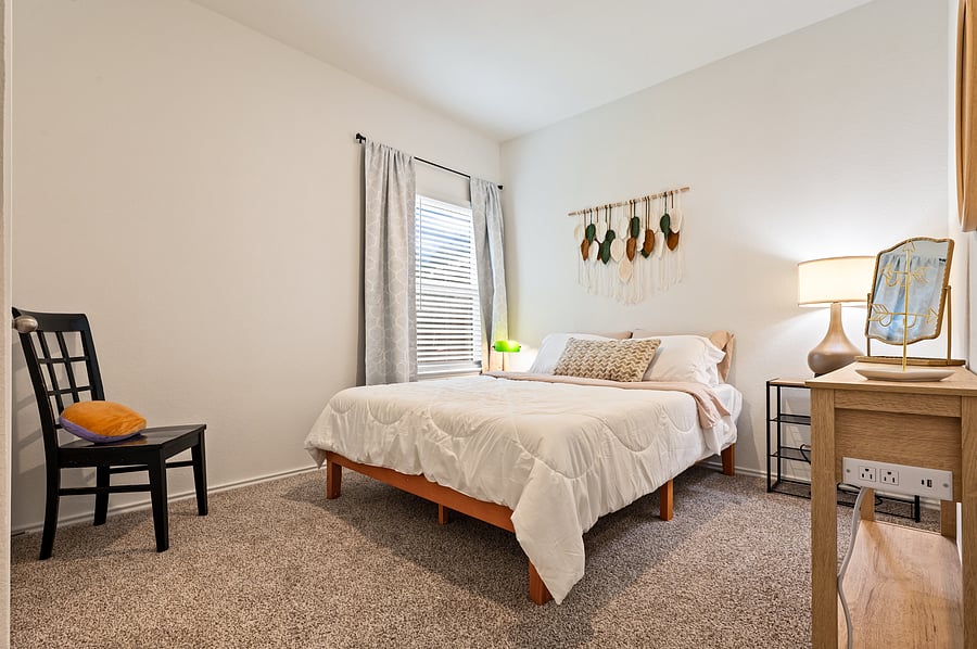 Furnished Finder property 1052588_1 photo 17