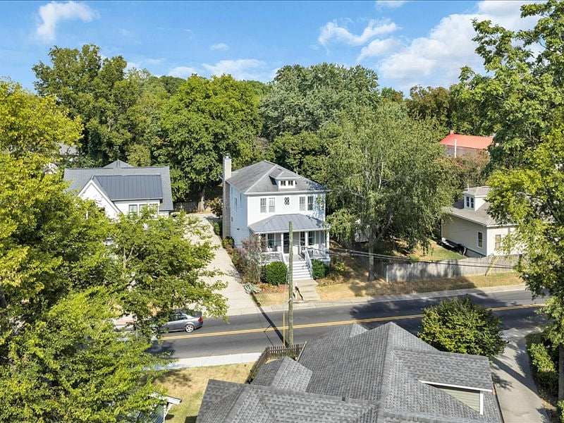 Furnished Finder property 1052610_1 photo 30