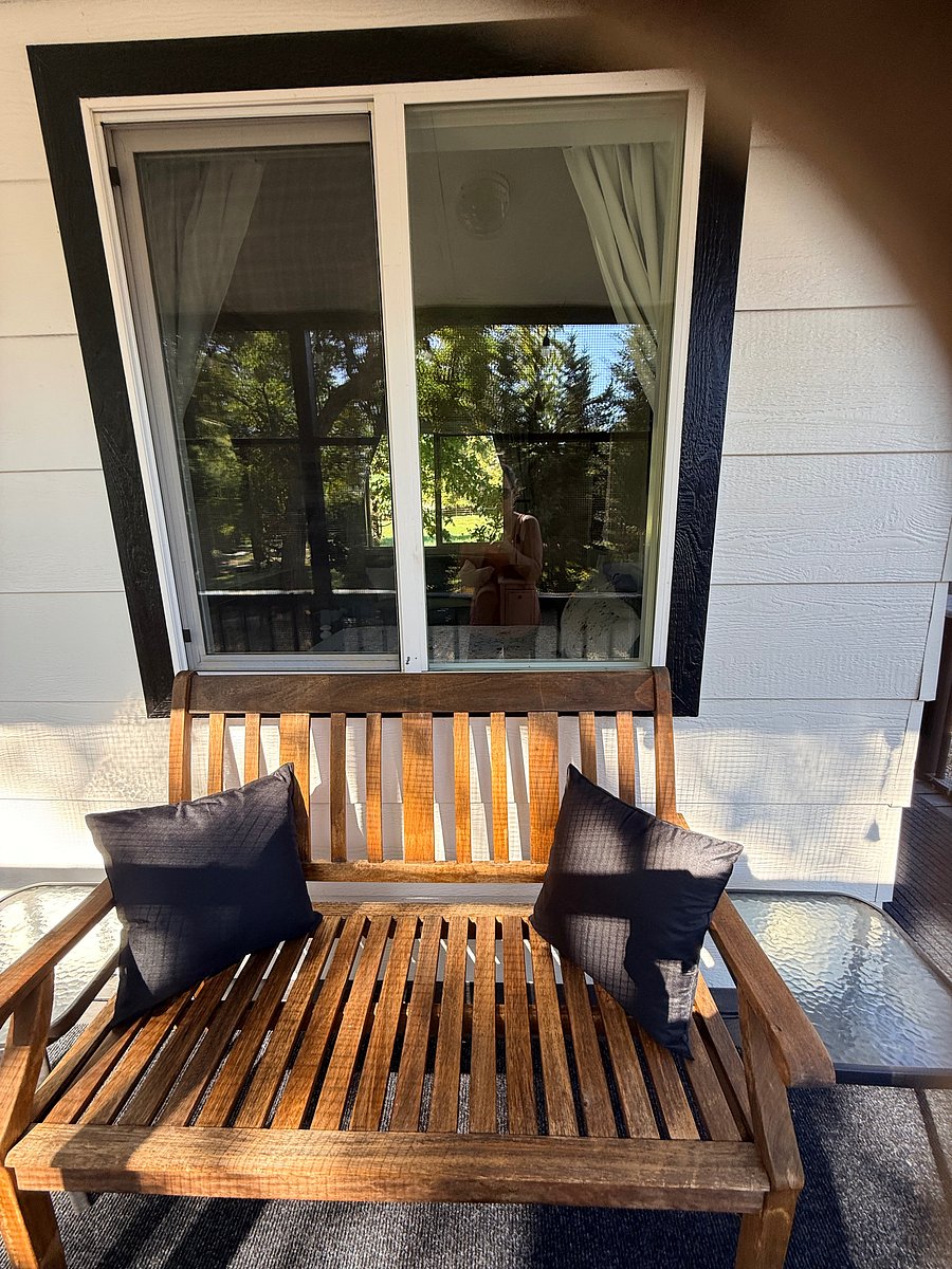 Furnished Finder property 1052625_1 photo 4
