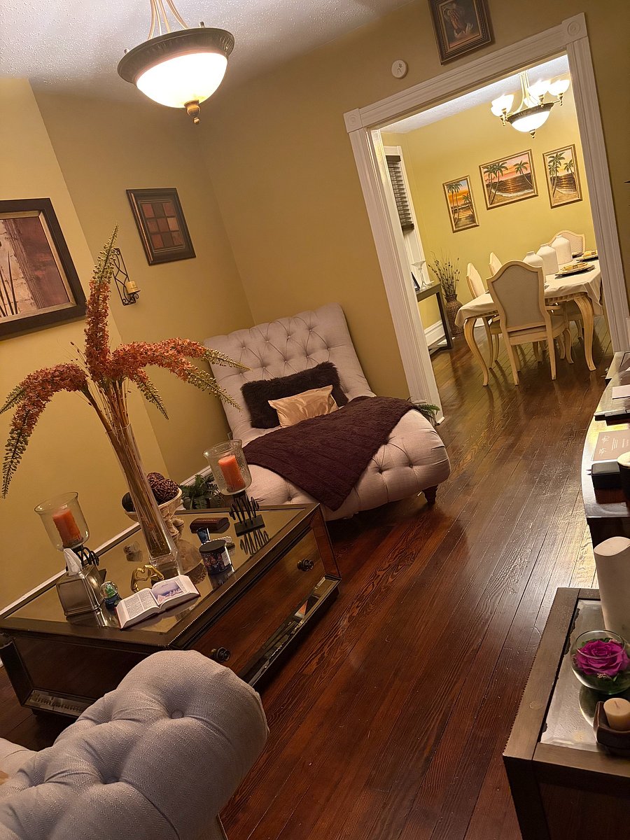 Furnished Finder property 1052632_1 photo 3