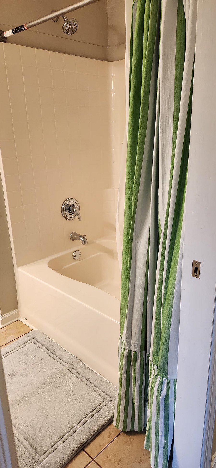 Furnished Finder property 1052662_1 photo 4