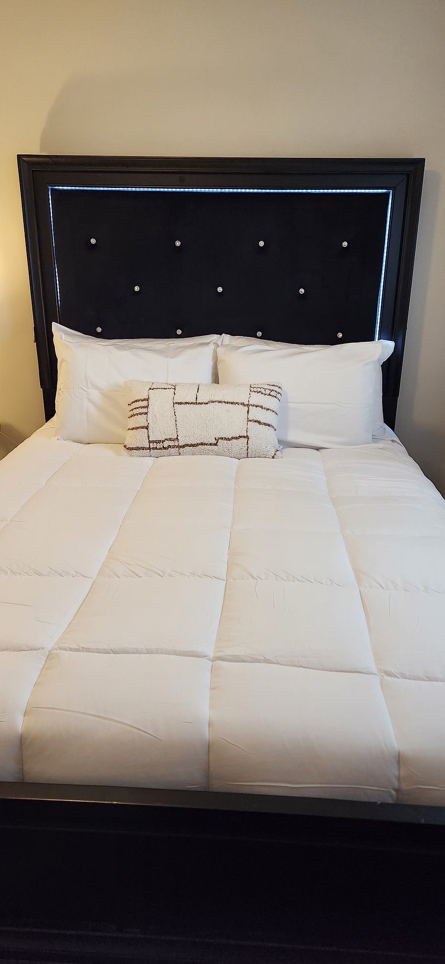 Furnished Finder property 1052662_1 photo 9