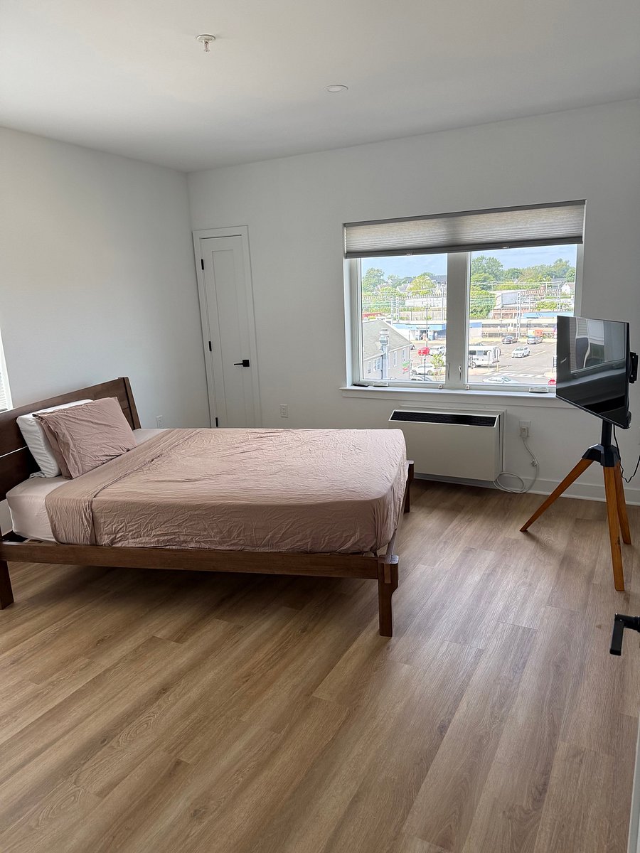Furnished Finder property 1052663_1 photo 4