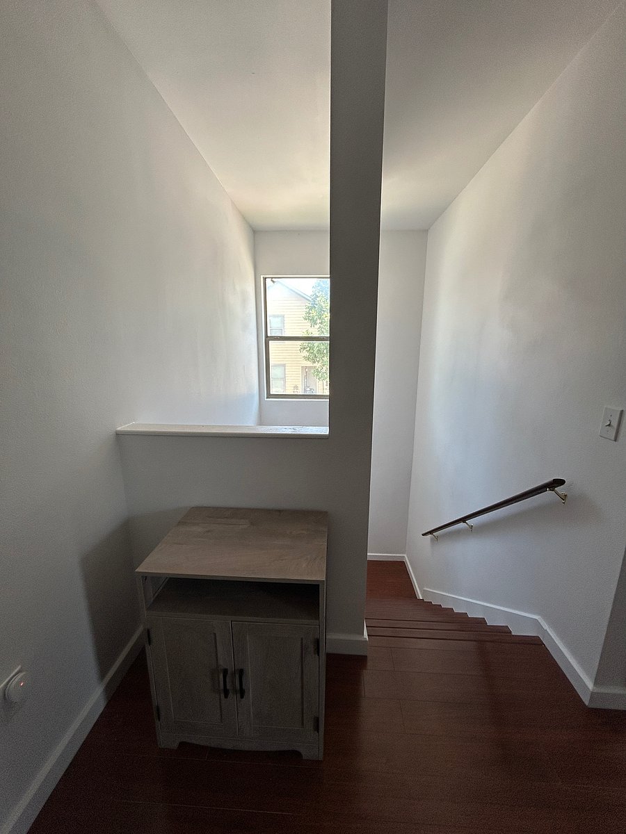 Furnished Finder property 1052665_1 photo 12