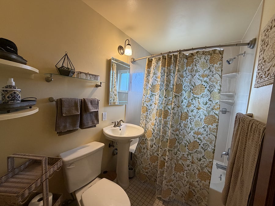 Furnished Finder property 1052684_1 photo 13