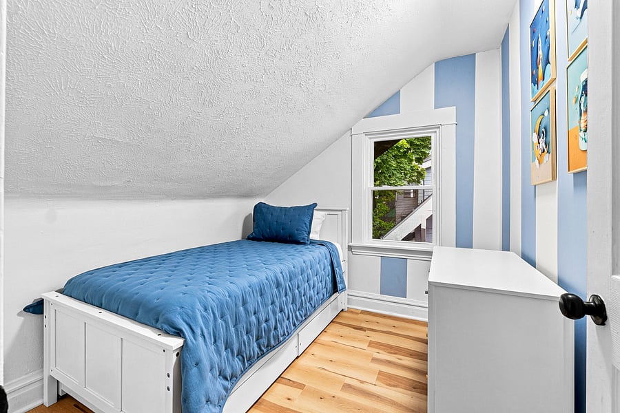 Furnished Finder property 1052689_1 photo 25