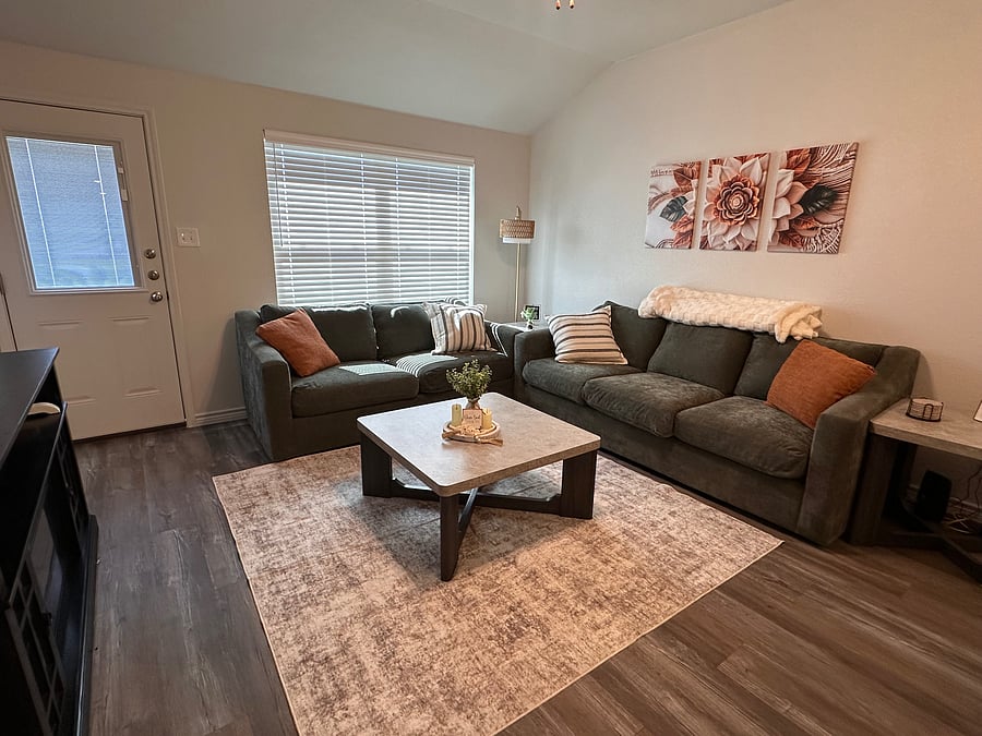 Furnished Finder property 1052702_1 photo 7