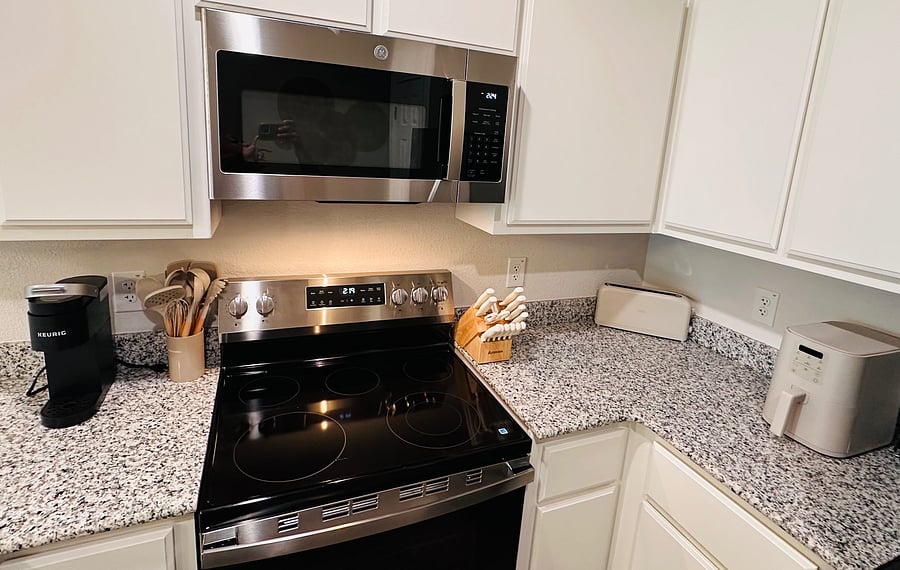 Furnished Finder property 1052702_1 photo 10