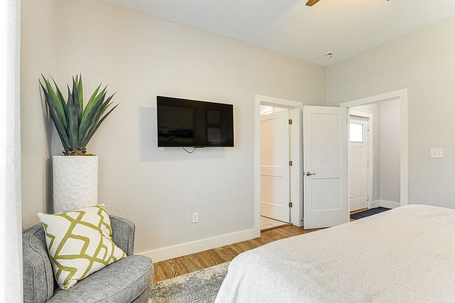Furnished Finder property 1052705_1 photo 21