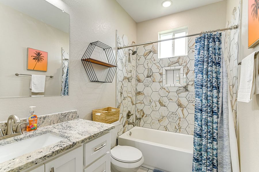 Furnished Finder property 1052705_1 photo 33