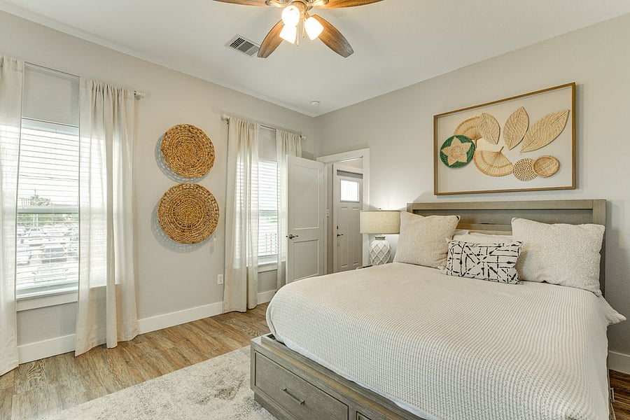 Furnished Finder property 1052705_1 photo 35