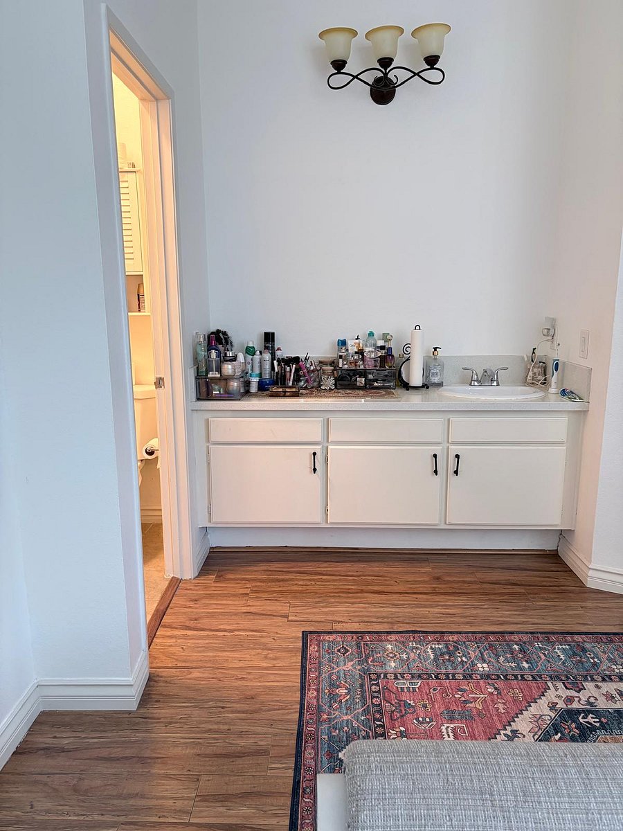 Furnished Finder property 1052711_1 photo 23