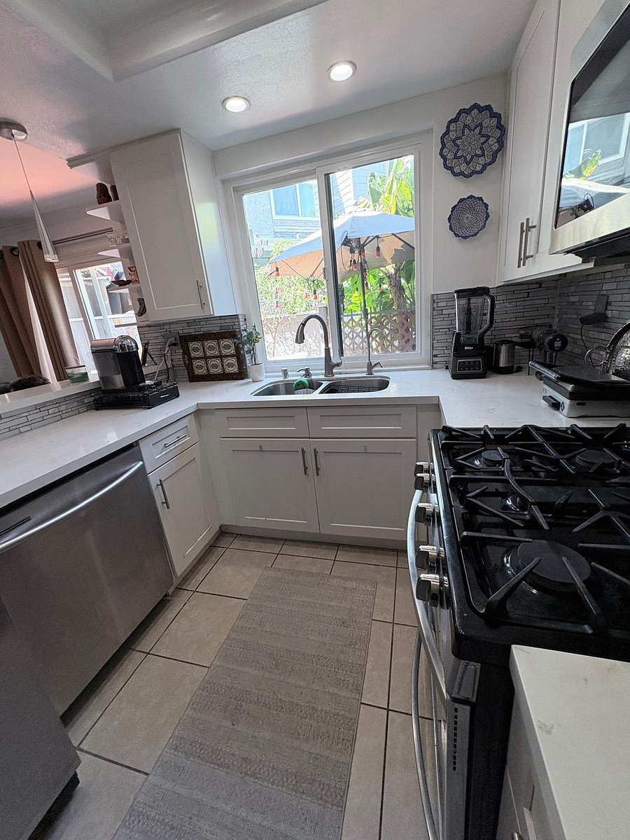 Furnished Finder property 1052711_1 photo 12