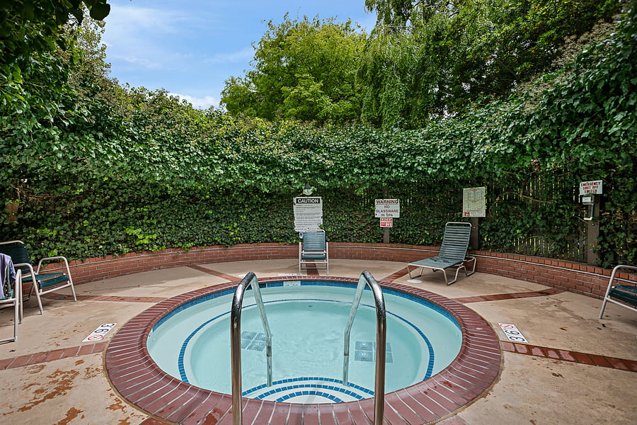 Furnished Finder property 1052717_1 photo 19