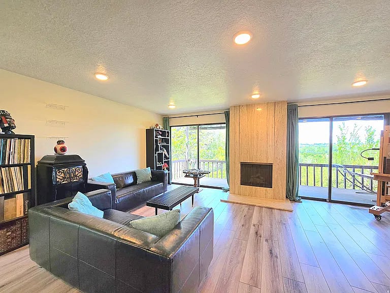 Furnished Finder property 1052718_1 photo 1