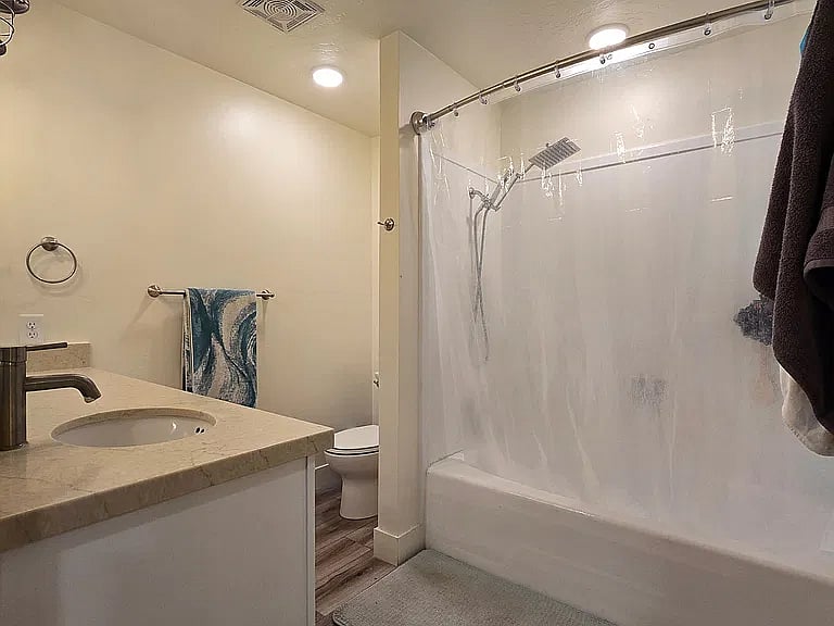 Furnished Finder property 1052718_1 photo 11