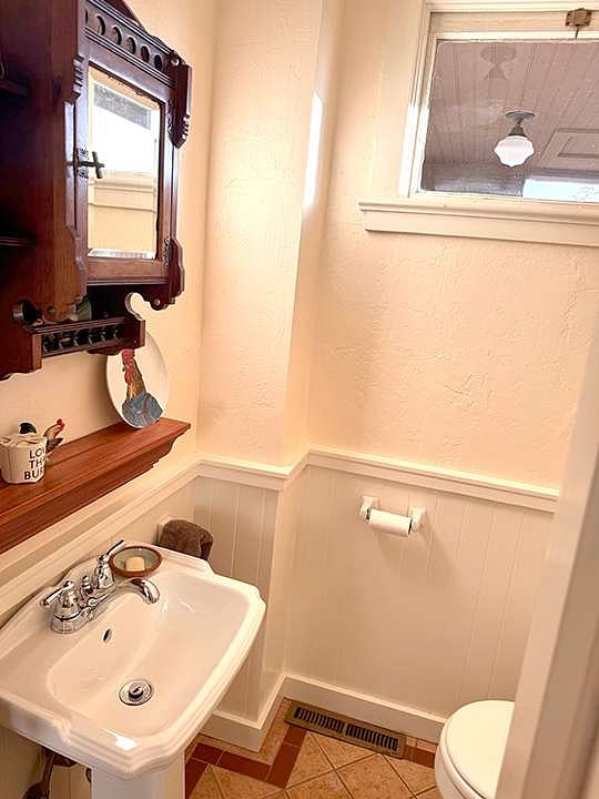Furnished Finder property 1052727_1 photo 13