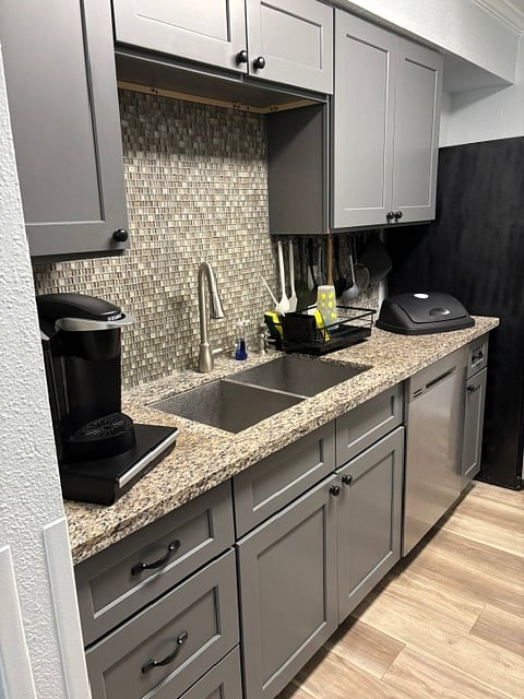 Furnished Finder property 1052732_1 photo 4