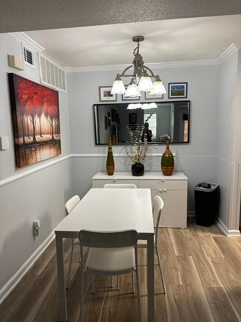 Furnished Finder property 1052732_1 photo 3