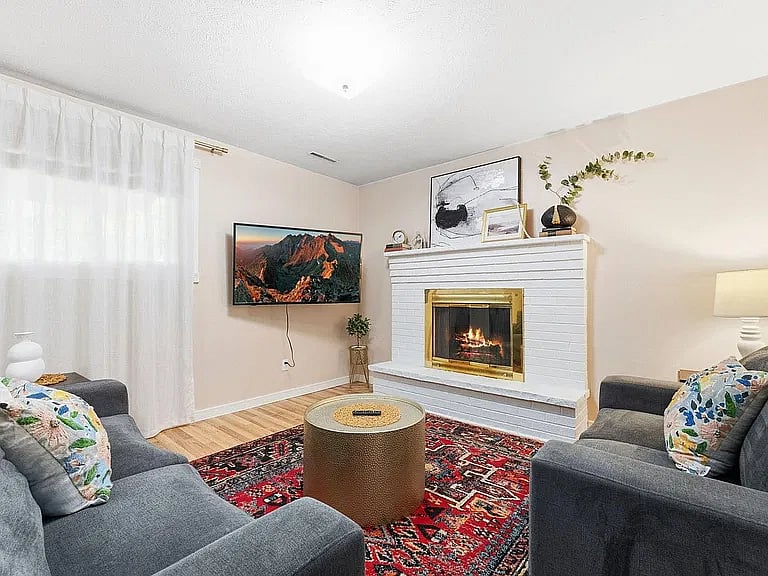 Furnished Finder property 1052741_1 photo 3