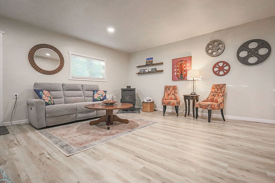 Furnished Finder property 1052745_1 photo 11