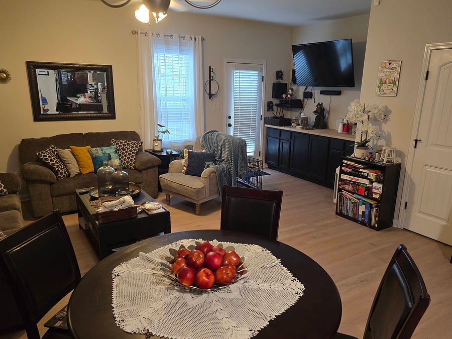Furnished Finder property 1052762_1 photo 5