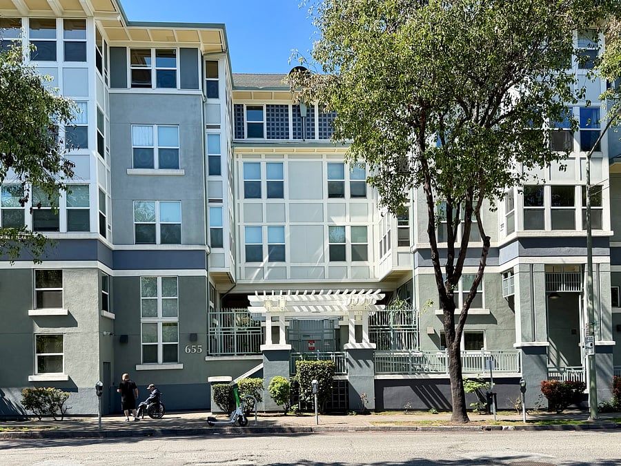 Furnished Finder property 1052767_1 photo 18