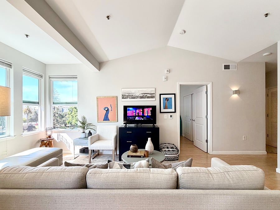 Furnished Finder property 1052767_1 photo 3