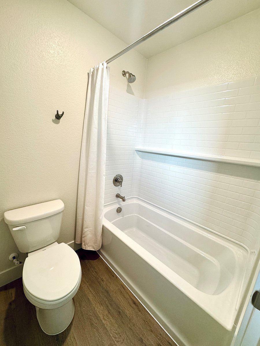 Furnished Finder property 1052774_1 photo 7
