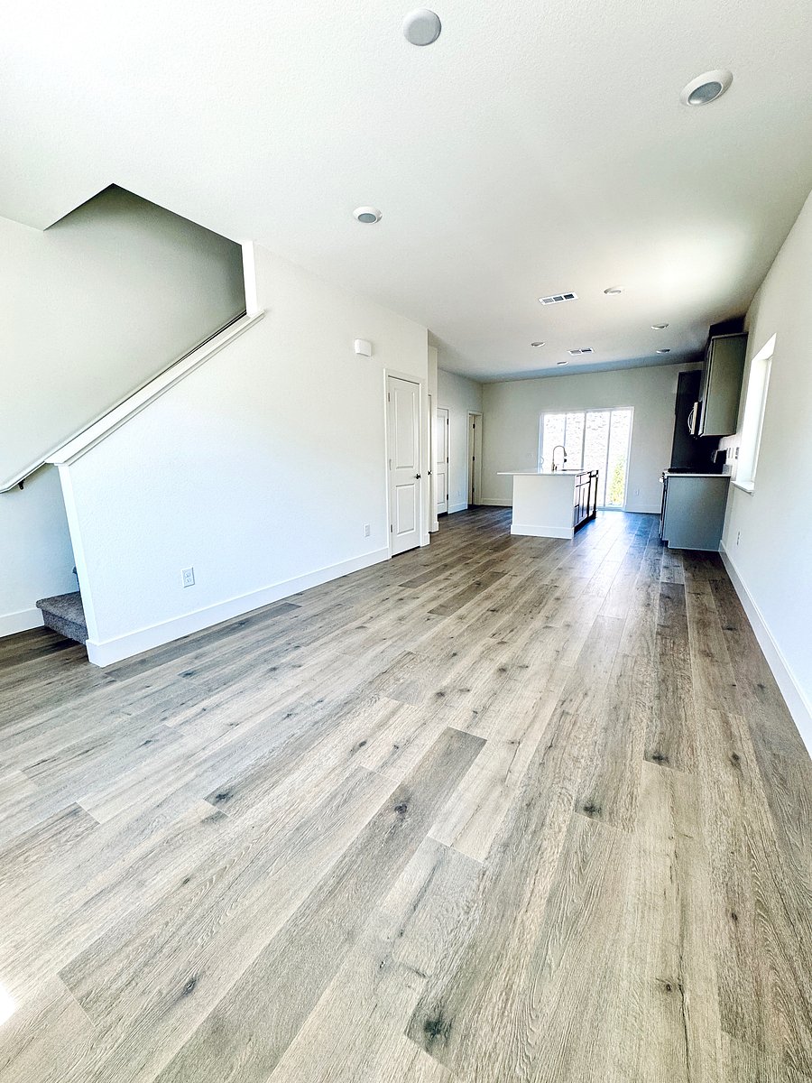 Furnished Finder property 1052774_1 photo 8