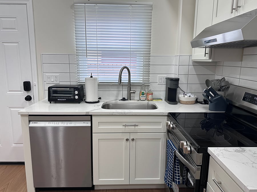 Furnished Finder property 1052778_1 photo 49