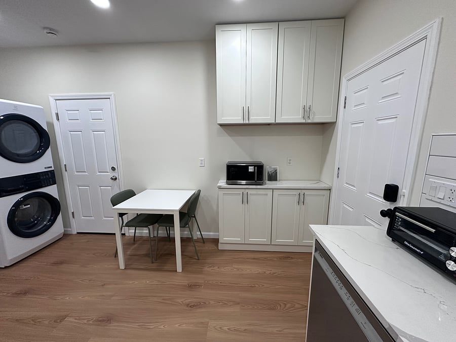 Furnished Finder property 1052778_1 photo 46