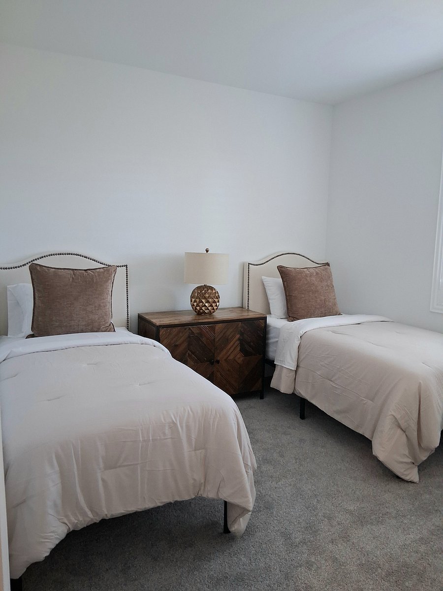 Furnished Finder property 1052797_1 photo 9