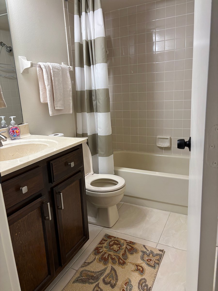 Furnished Finder property 1052822_1 photo 10