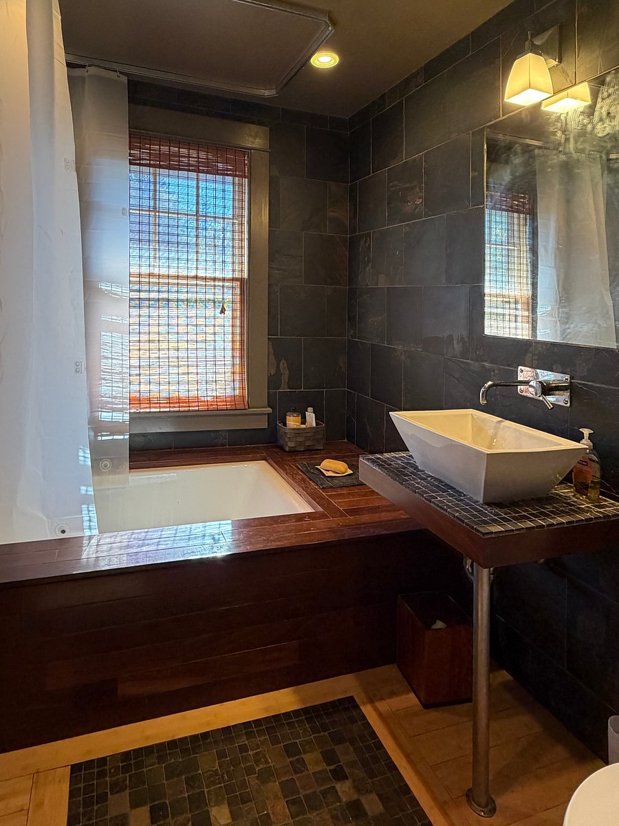 Furnished Finder property 1052896_1 photo 11