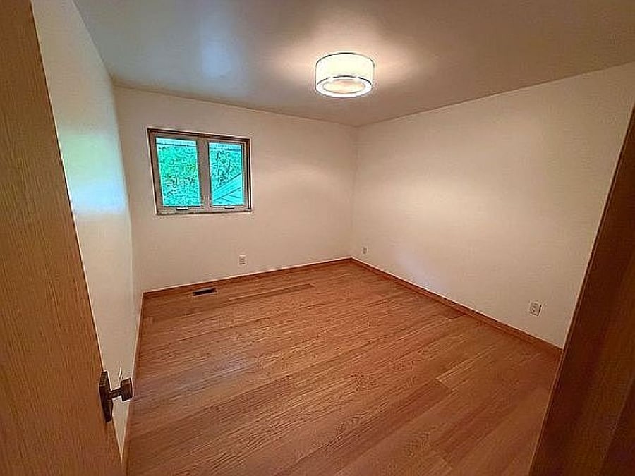 Furnished Finder property 1052900_1 photo 11