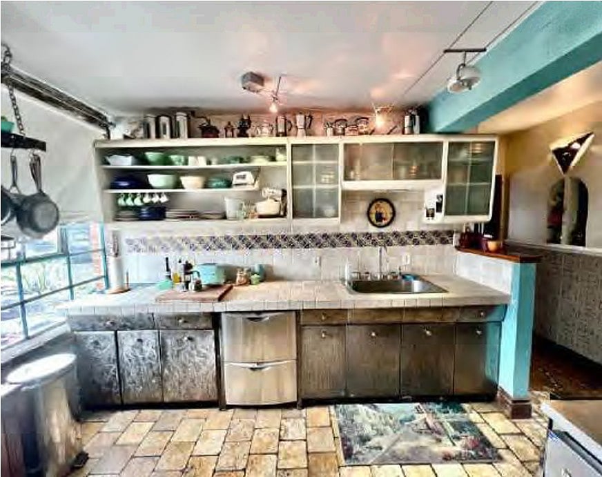 Furnished Finder property 1052901_1 photo 31