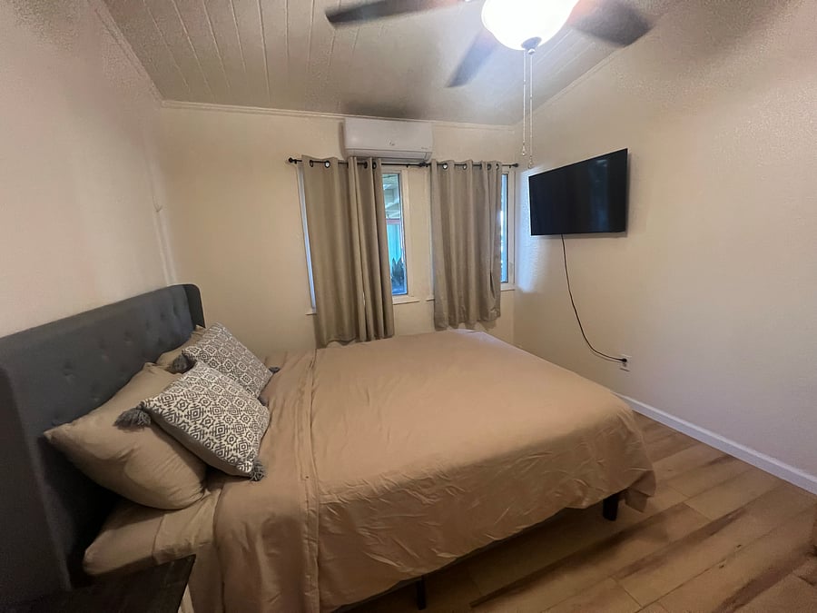 Furnished Finder property 1052909_1 photo 12