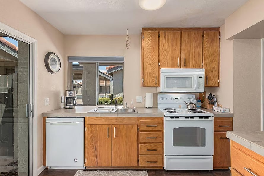 Furnished Finder property 1052939_1 photo 10