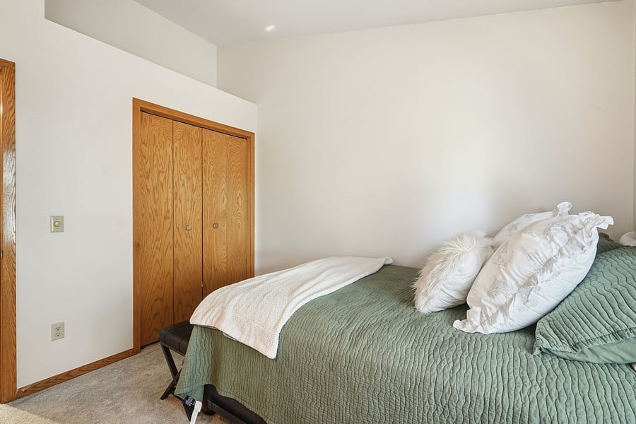 Furnished Finder property 1052950_1 photo 13