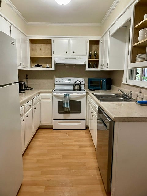 Furnished Finder property 1052961_1 photo 29