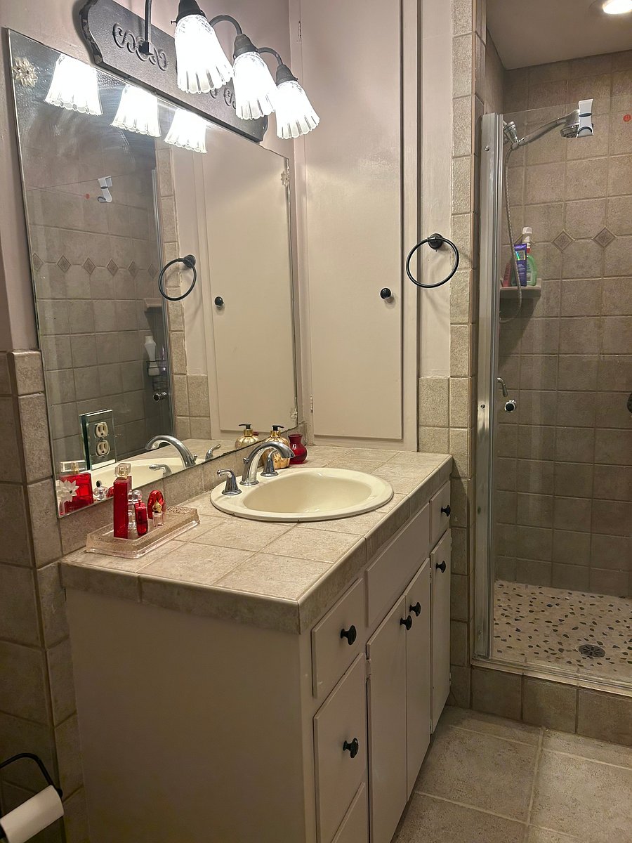 Furnished Finder property 1052972_1 photo 12