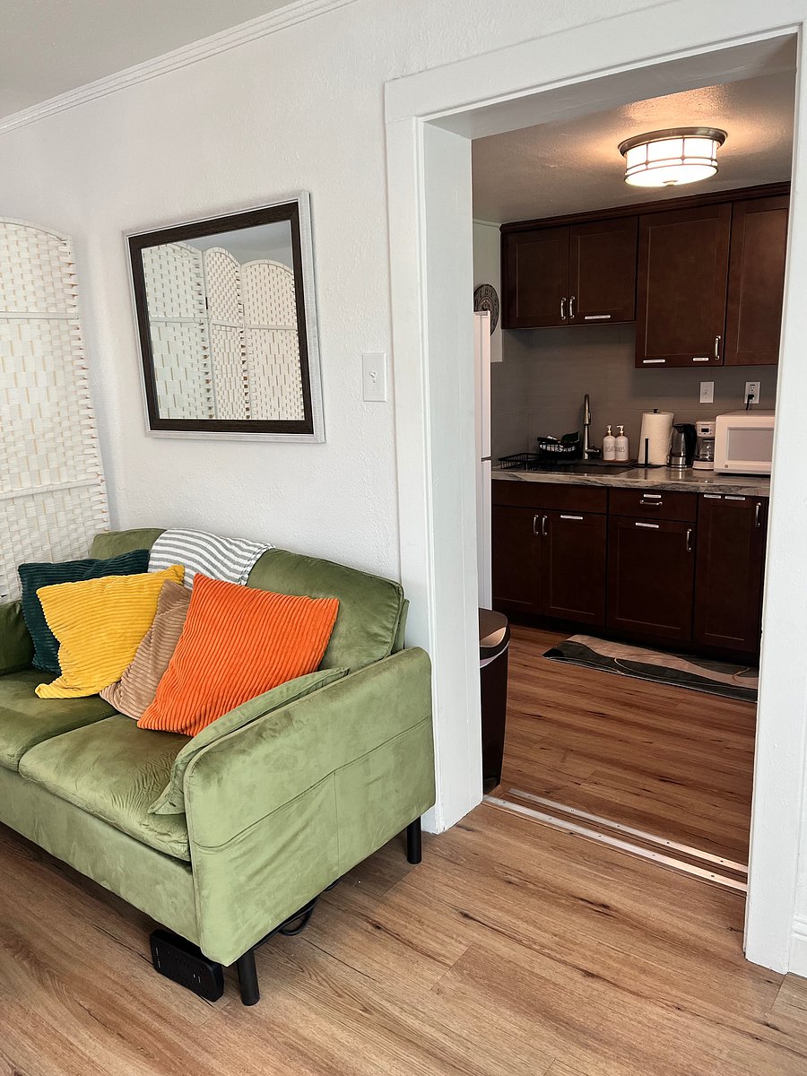Furnished Finder property 1052973_1 photo 5
