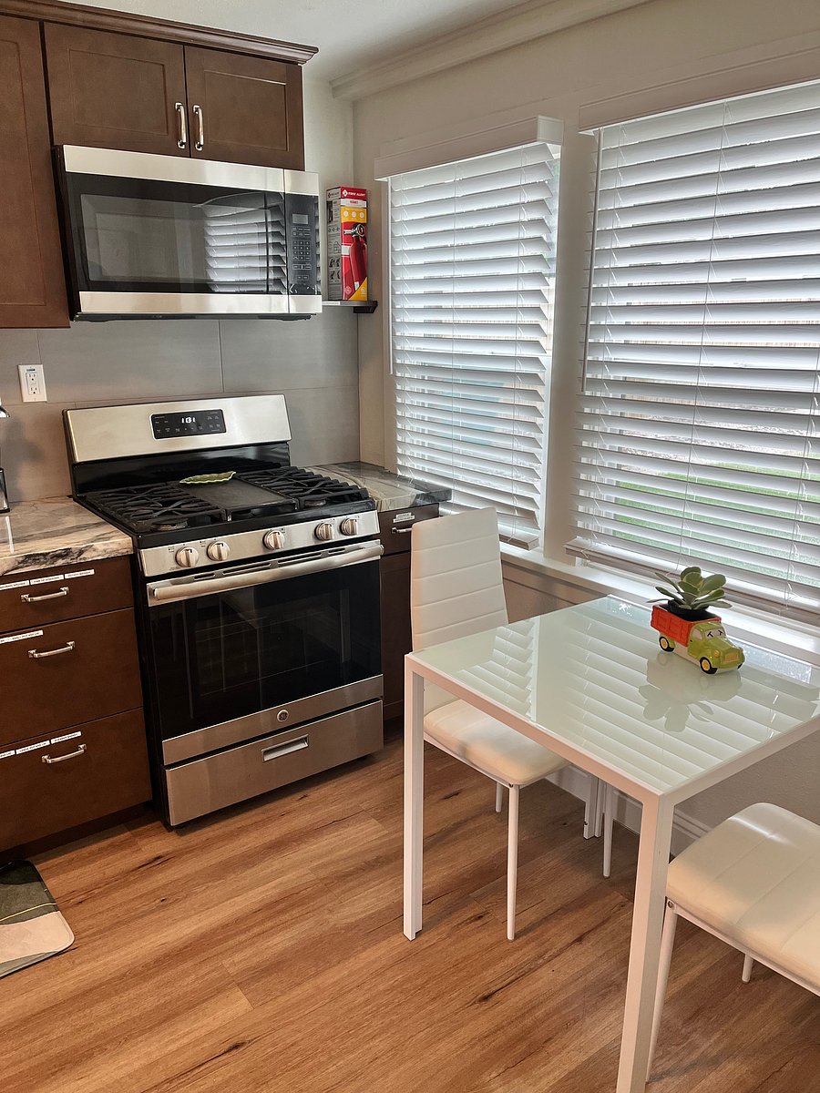 Furnished Finder property 1052973_1 photo 10